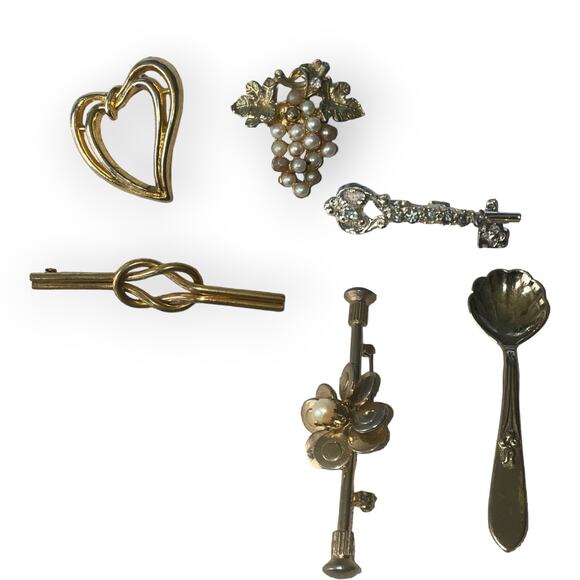 Vintage lot of 7 brooches pins EUC - Picture 1 of 3